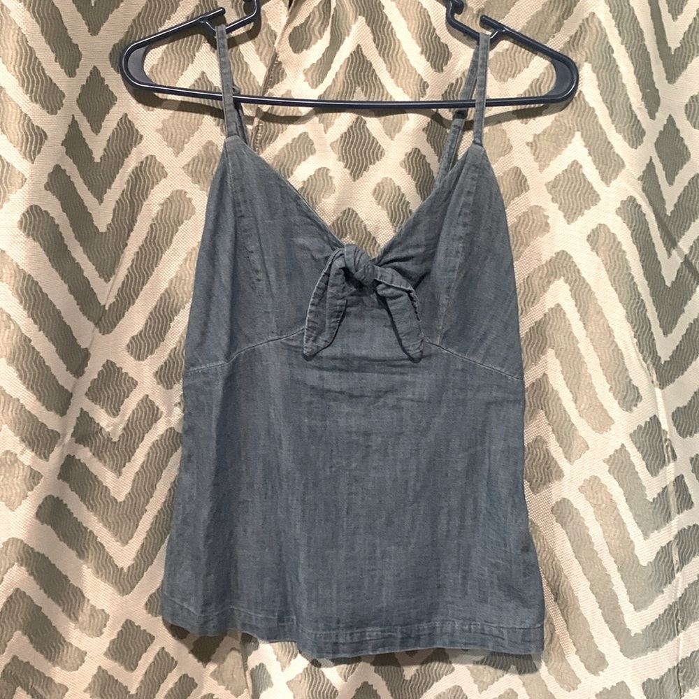 Chambray decorative tank